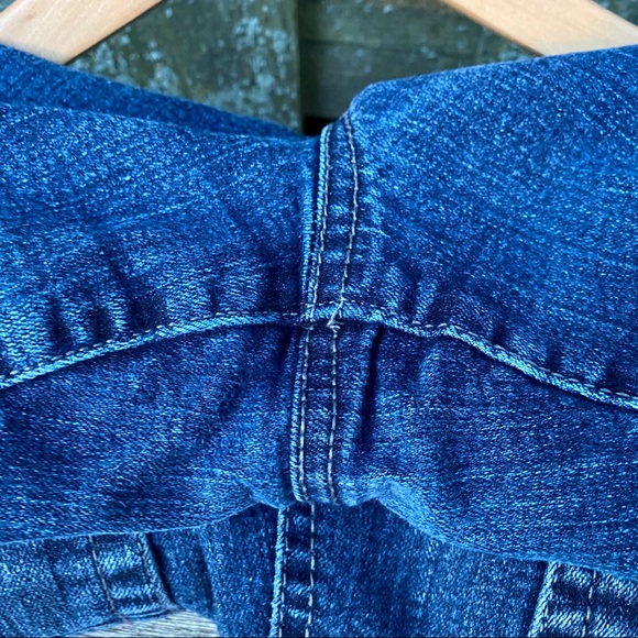 Boot cut jeans with sequin back pockets - Picture 10 of 11